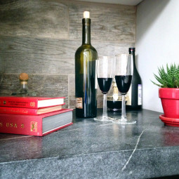 HHR Slideshow: A “Rustic Beach” Kitchen for the Churchills